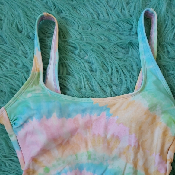 NWOT Stoney Clover Lane Tie Dye High Cut Cheeky One Piece SwimSuit - Picture 2 of 7